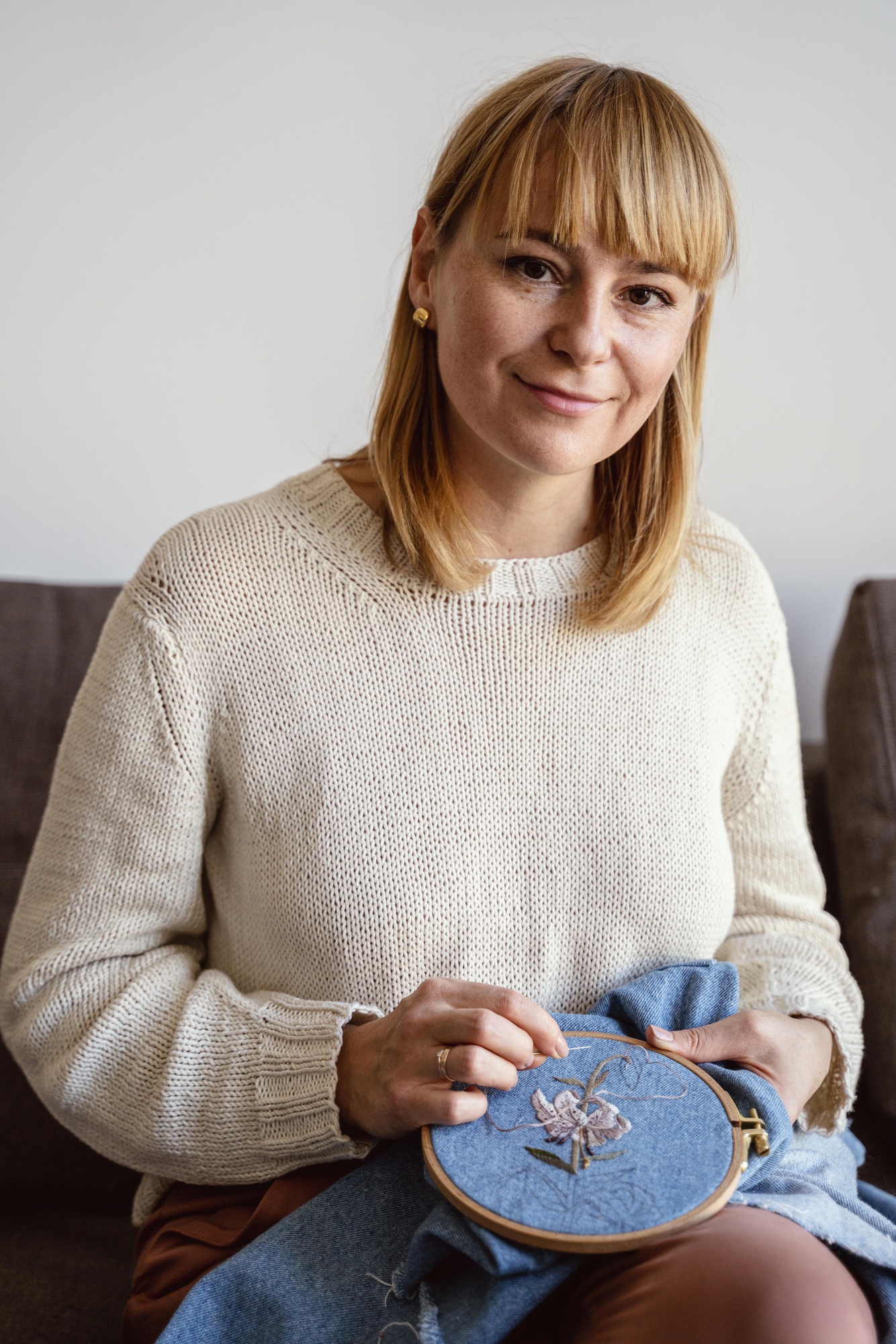 portrait of Alice, lead stitcher